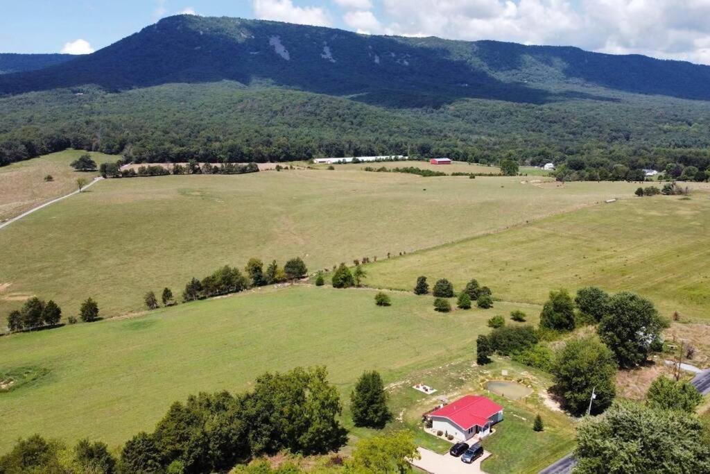 Holly Tree Retreat Located In Beautiful Luray, Va. Exterior foto